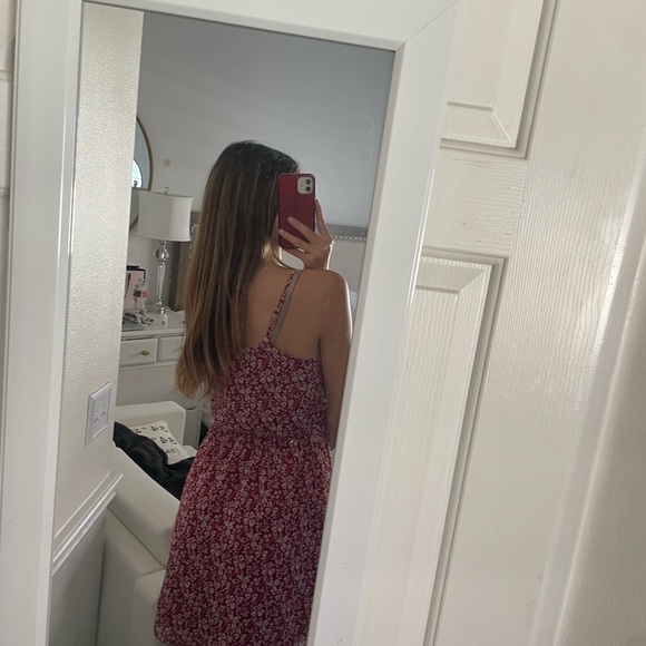 RED FLORAL DRESS - Picture 5 of 7